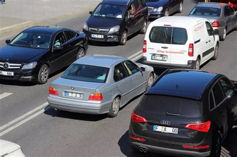 školení řidičů referentů jak často|Ze zákona povinné školení řidičů referentských vozidel 